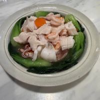可能是水波蛋和拉麵的圖像