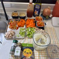可能是壽司、豆腐和文字的圖像