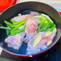 可能是燉小牛膝的圖像