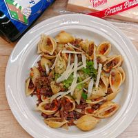 可能是義大利麵和文字的圖像