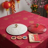 可能是餐巾環和文字的圖像