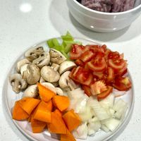 可能是燉小牛膝和豆腐的圖像