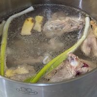 可能是燉小牛膝的圖像