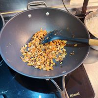 可能是豆腐和炒飯的圖像