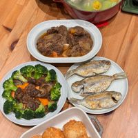 可能是燉小牛膝的圖像