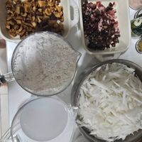 可能是香菇和苔蘚蟲的圖像