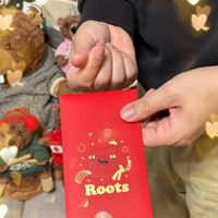 可能是紅心和顯示的文字是「 W 」的圖像