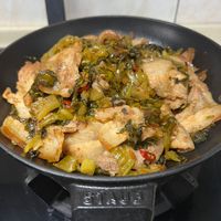 可能是燉小牛膝的圖像