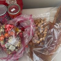 可能是巴布卡麵包和文字的圖像