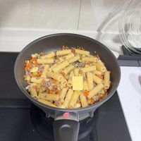 可能是義大利麵的圖像