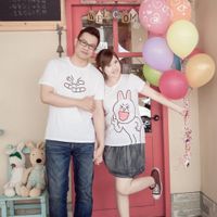 可能是一或多人、紅心、洋桔梗和文字的圖像
