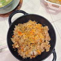 可能是印度香料飯和炒飯的圖像