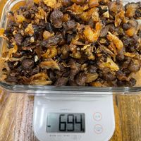 可能是食物、羊肚蕈菇和文字的圖像