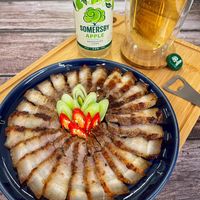 可能是顯示的文字是「 SOMERSBY APPLE EFRESHING EFRES SARNENO iNG FRESHIN CID CIPE CIDER CIDER ஷ 」的圖像