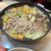 可能是火鍋和拉麵的圖像