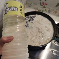 可能是粥、拉麵、飲料和文字的圖像