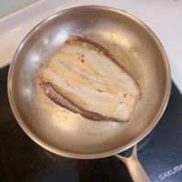 可能是‎食物和‎顯示的文字是「 ‎ن SAKURA‎ 」‎‎ 的圖像