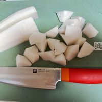 可能是食物和刀的圖像