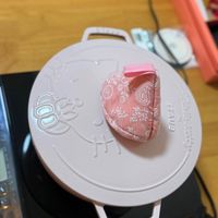 可能是鬆餅機和文字的圖像