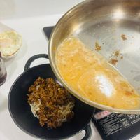 可能是水波蛋、拉麵和麵的圖像