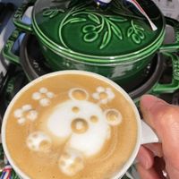 可能是咖啡杯和咖啡的圖像