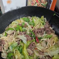 可能是麵和文字的圖像