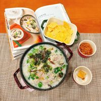 可能是豆腐、麵、粥和文字的圖像