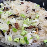 可能是粥、麵和香菇的圖像