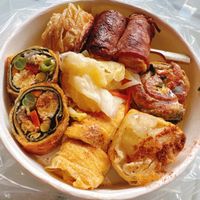 可能是麵、港式點心和豆腐的圖像