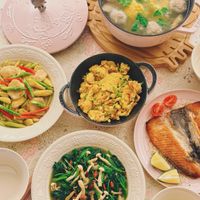 可能是豆腐和炒飯的圖像