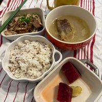 可能是麵、粥和豆腐的圖像