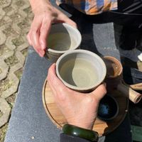 可能是泡茶器和飲料的圖像