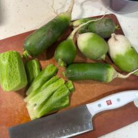 可能是食物和刀的圖像