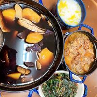可能是火鍋、香菇、粥和豆腐的圖像
