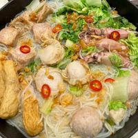 可能是火鍋、拉麵和麵的圖像