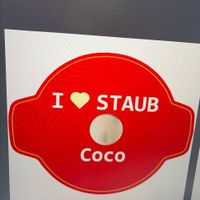 可能是顯示的文字是「 44.2915 及落: ผ I ISTAUB STAUB Coco GLASCONC 」的圖像