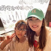 可能是帽子和文字的圖像