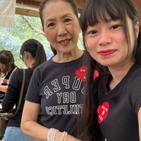 可能是一或多人、大家在微笑和文字的圖像