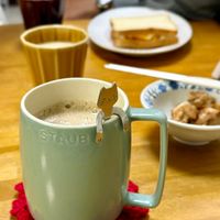 可能是咖啡杯和咖啡的圖像