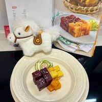 可能是蛋糕和文字的圖像