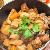 可能是豆腐和顯示的文字是「 3-鳳梨竹筍燒肉 3- PhotoGrid PhotoGrid ZEISS 民享里高雄市 民享里 高雄市 2026/03/2417:46 17:46 」的圖像