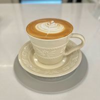 可能是咖啡杯和咖啡的圖像