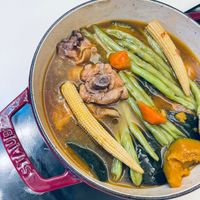 可能是燉小牛膝的圖像