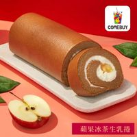 可能是蘋果、蛋糕和顯示的文字是「 COMEBUY 蘋果冰茶生乳捲」的圖像
