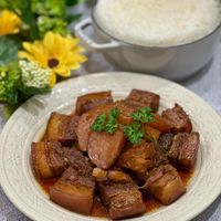 可能是豆腐和顯示的文字是「 CANg FAng 」的圖像