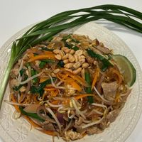 可能是麵、炒麵和拉麵的圖像