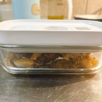 可能是燕麥餅乾和脆皮奶酥蛋糕的圖像