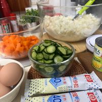 可能是豆腐、壽司和文字的圖像