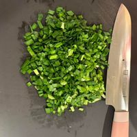可能是食物和刀的圖像