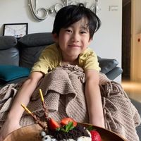 可能是蛋糕和文字的圖像